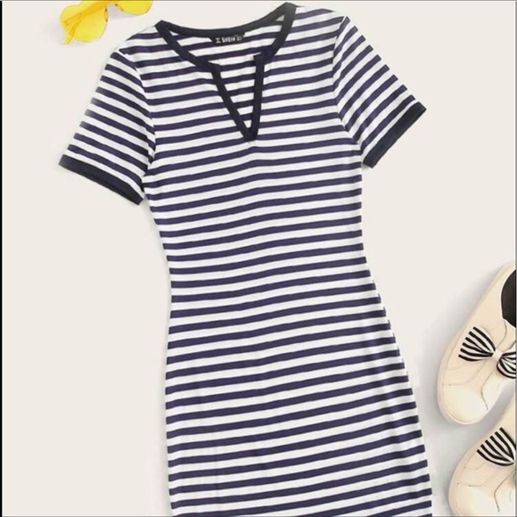 Dresses & Skirts - Striped navy and white striped dress-size 8/10